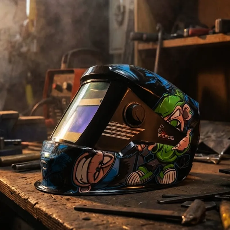 Merde Metis Serisi (BY601E) Graffiti Desenli Otomatik Kararan Kaynak Maskesi (Marjinal Tasarım)